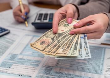 Flowcarbon, co-founded by ex-WeWork CEO, issues refunds to investors following unsuccessful token launch