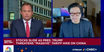 Tom Lee: Market Pullback May Be Overdue to an Extent
