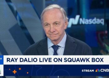 Bridgewater Founder Ray Dalio: We Are Definitely in a Bubble, But That Doesn’t Mean You Should Sell