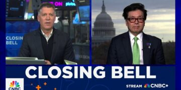 Tom Lee: Anticipating Month-End Gains Despite November ‘Chop’