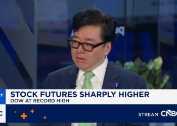 Fundstrat’s Tom Lee Predicts AI Stocks, Including Nvidia, Will Experience Higher Ratings