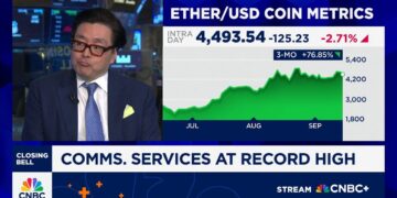 Tom Lee: AI Still Has Many Years to Drive Earnings Surprises and Innovation