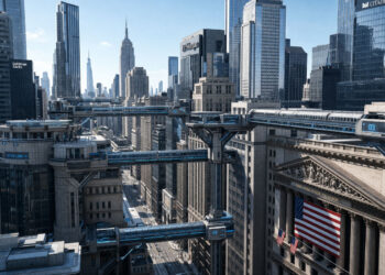 New Crypto Battle with the SEC May Determine Wall Street’s Control Over Blockchain-Driven Stocks